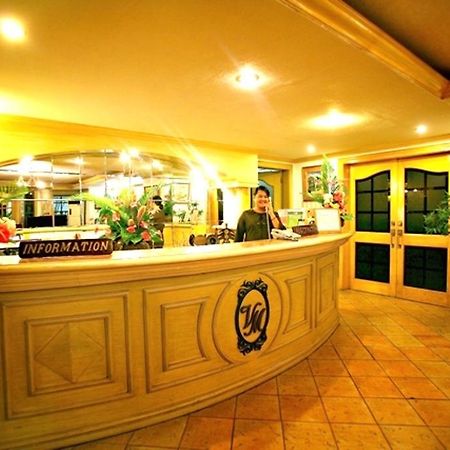 Villa Margarita Hotel Davao Stadt Exterior foto